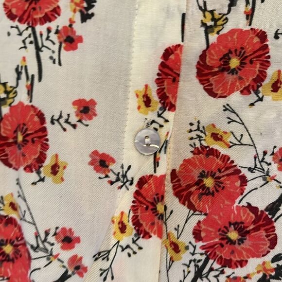 Floral Rayon Lightweight Button Down Summer Top with Poppies Size Large - Picture 4 of 12